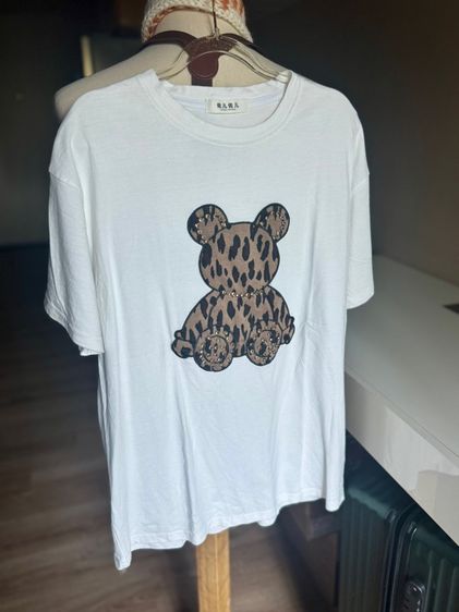 T-Shirt ปักรูปหมีประดับคริสตัล Size S พร้อมส่ง สภาพตามรูป