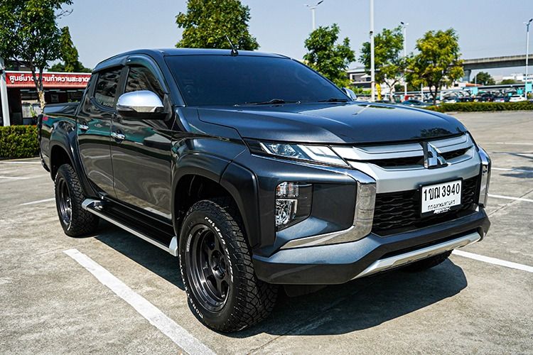 Mitsubishi Triton 2020 2.4 GLS Plus Pickup ดีเซล ไม่ติดแก๊ส เกียร์อัตโนมัติ เทา รูปที่ 3