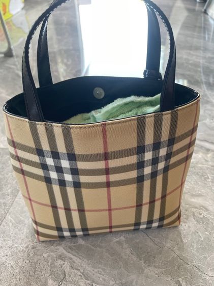 กระเป๋าBURBERRY  รูปที่ 4