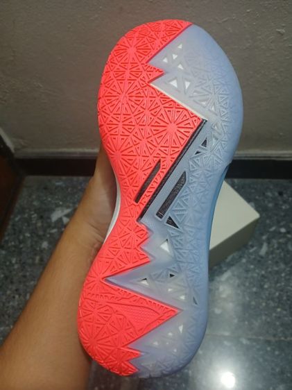 รองเท้ากีฬาบาส​แบดวอลเลย์ใหม่ซื้อมาผิดไซส์ รูปที่ 7
