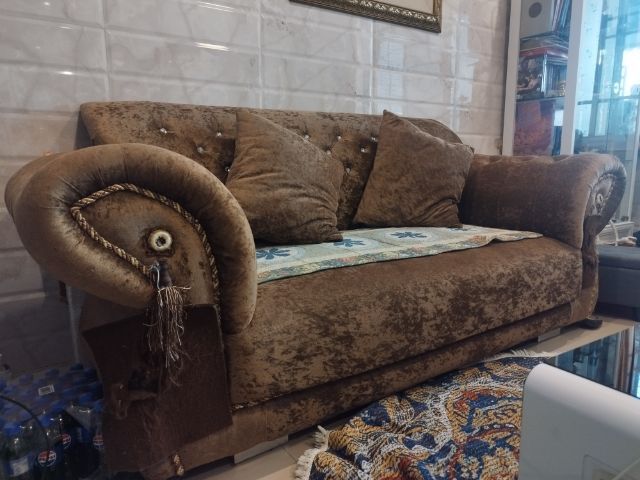 ปล่อยต่อ โซฟาหลุยส์ สีน้ำตาล โทร 0926585512 รูปที่ 2