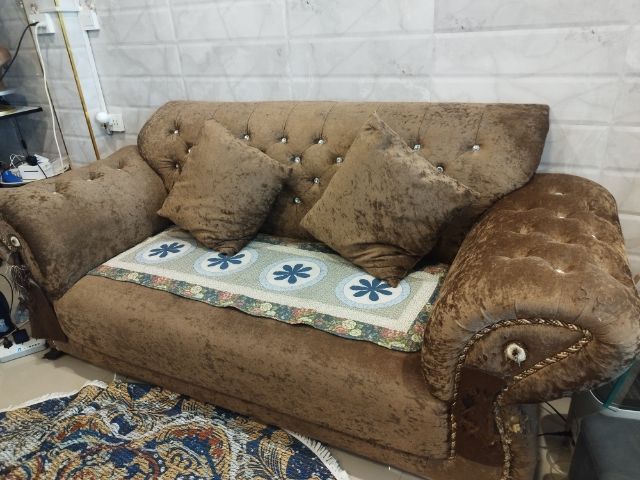 ปล่อยต่อ โซฟาหลุยส์ สีน้ำตาล โทร 0926585512