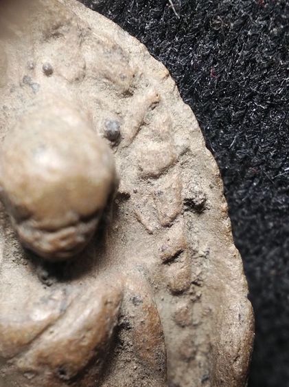 พระรอดลำพูนเนื้อดินพิมพ์ใหญ่ครับ รูปที่ 5