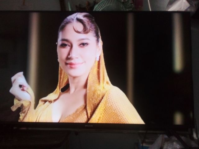 samsung smart 50 นิ้วสภาพเปิดติดปกติตำหนิจอกระพริบไม่มีเส้นมีขาตั้งรีโมท smart TV ครับ รูปที่ 11