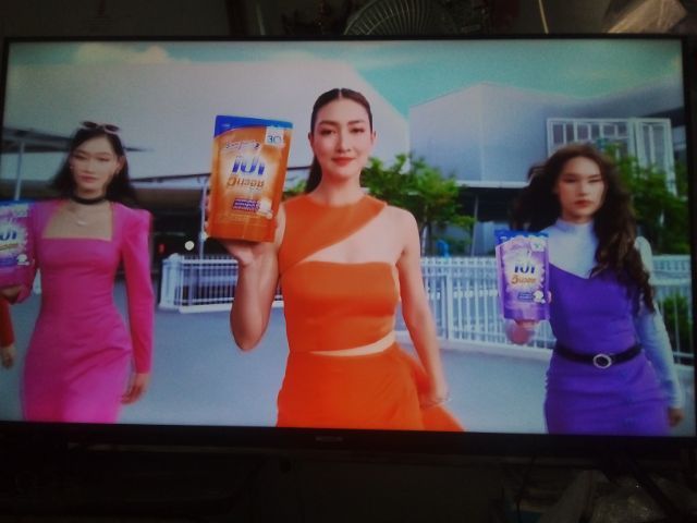 samsung smart 50 นิ้วสภาพเปิดติดปกติตำหนิจอกระพริบไม่มีเส้นมีขาตั้งรีโมท smart TV ครับ รูปที่ 6
