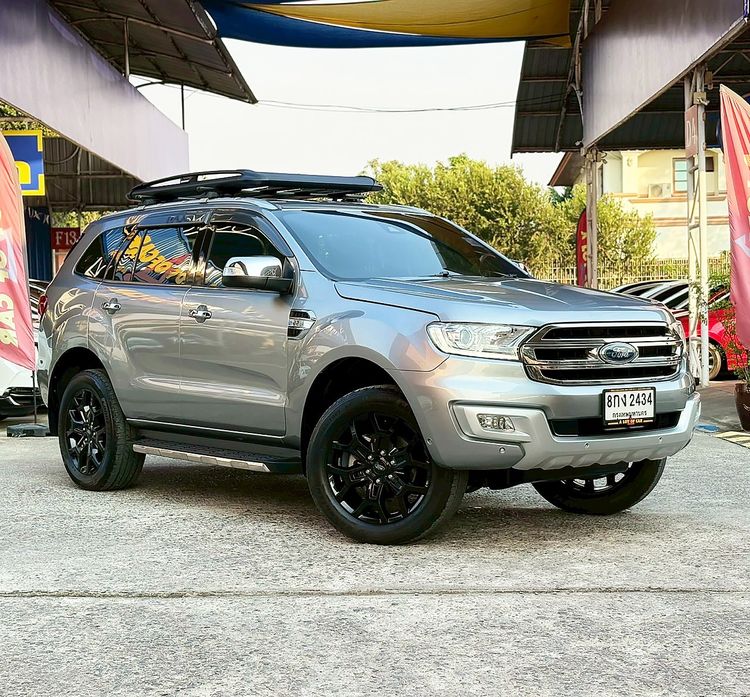 Ford Everest 2017 2.2 Titanium Plus Utility-car ดีเซล ไม่ติดแก๊ส เกียร์อัตโนมัติ เทา