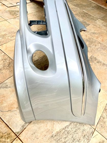 ขาย กันชนหน้ารถ Mercedes W203 สีเงิน มือสอง - Mercedes W203 Front Bumper Silver Used รูปที่ 2