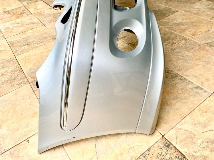 ขาย กันชนหน้ารถ Mercedes W203 สีเงิน มือสอง - Mercedes W203 Front Bumper Silver Used รูปที่ 5