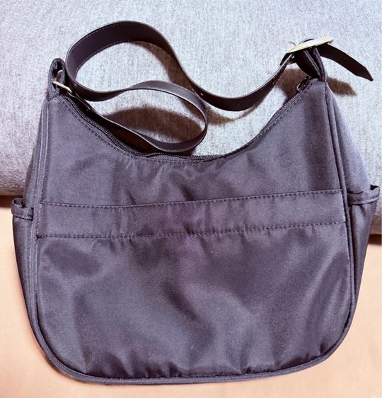 กระเป๋าสะพาย สีดำ รูปที่ 2