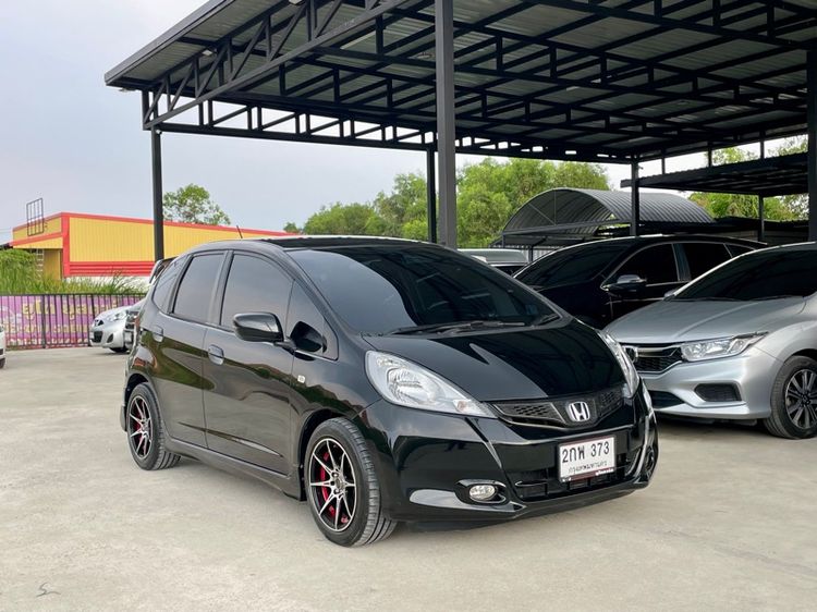 Honda Jazz 2013 1.5 V i-VTEC Sedan เบนซิน ไม่ติดแก๊ส เกียร์อัตโนมัติ ดำ รูปที่ 3