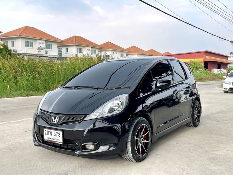 รถ Honda Jazz 1.5 S i-VTEC สี ดำ