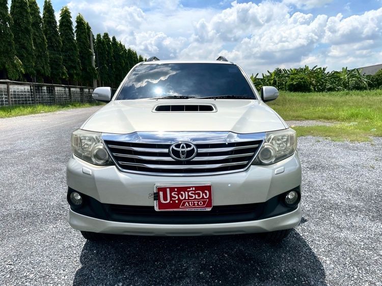 Toyota Fortuner 2012 3.0 V 4WD Utility-car ดีเซล ไม่ติดแก๊ส เกียร์อัตโนมัติ เทา รูปที่ 2