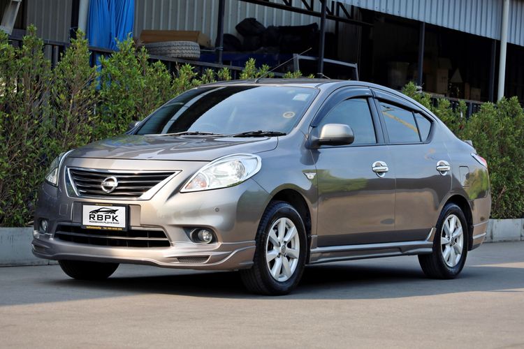 รถ Nissan Almera 1.2 VL สี น้ำตาล