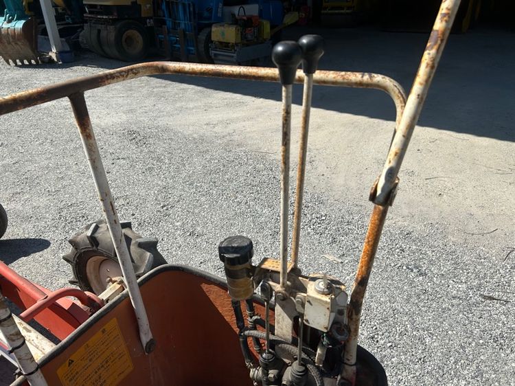 รถกระเช้า  KUBOTA รุ่น FHD-2 ความสูง 2.5 เมตร เก่านอกนำเข้า รูปที่ 5