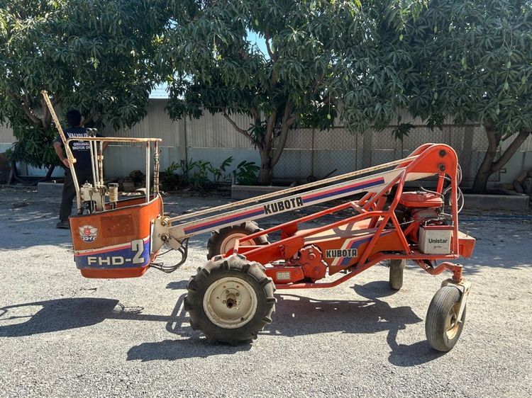 รถกระเช้า  KUBOTA รุ่น FHD-2 ความสูง 2.5 เมตร เก่านอกนำเข้า รูปที่ 2