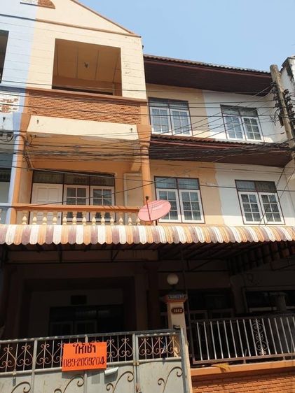 มีบางส่วน สร้างเสร็จก่อน 2010 ขายทาว์นเฮ้าส์ 3 ชั้น ขนาด 90 ตร.ม. 