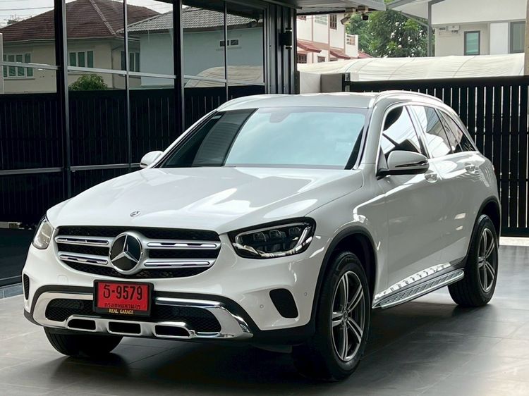 รถ Mercedes-Benz GLC-Class GLC220d สี ขาว