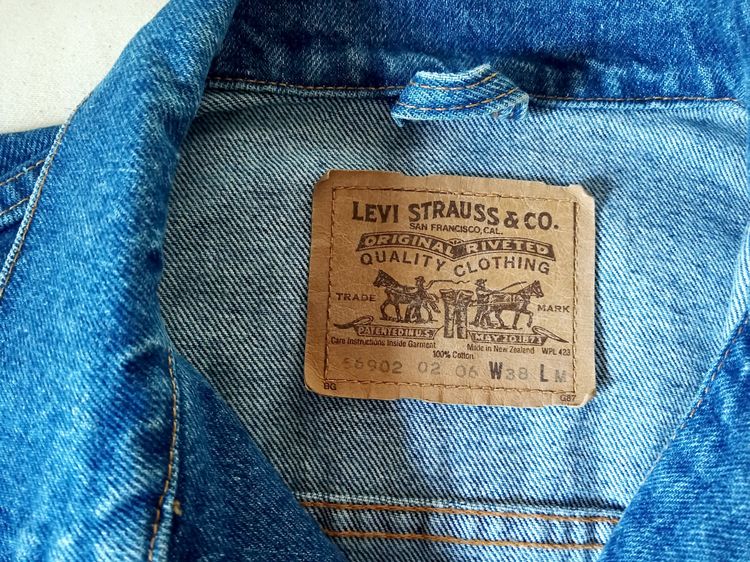 🔥เสื้อแจ็คเก็ต วินเทจ 90s สภาพนางฟ้า Levi's 66902 ผลิตปี 1993 สีเข้มจัด ผ้ากริบ (ตอกเลข 03 ตรงป้าย) รูปที่ 4