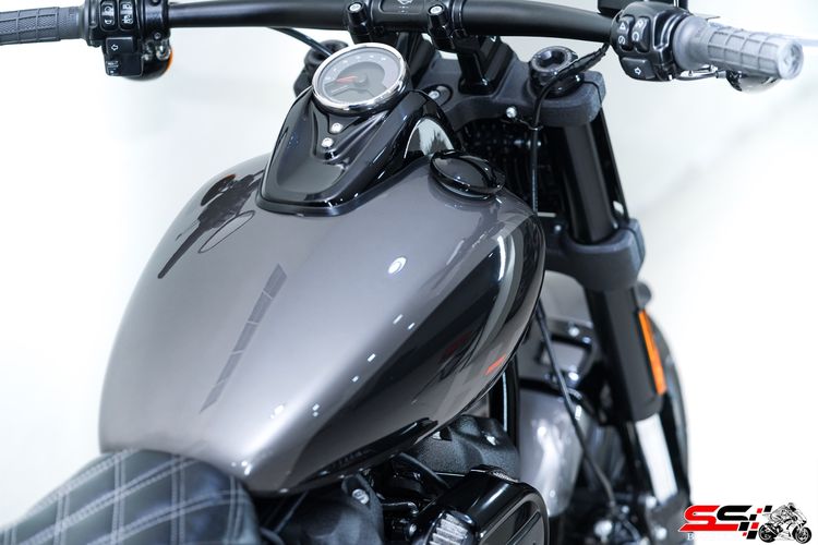 HARLEY DAVIDSON SOFTAIL FAT BOB 114 Gray Haze ปี2024 มือเดียว วิ่งแค่ 4,900mi ไมล์แท้ ฟรีดาวน์ ออกรถไม่ต้องใช้เงิน รูปที่ 13