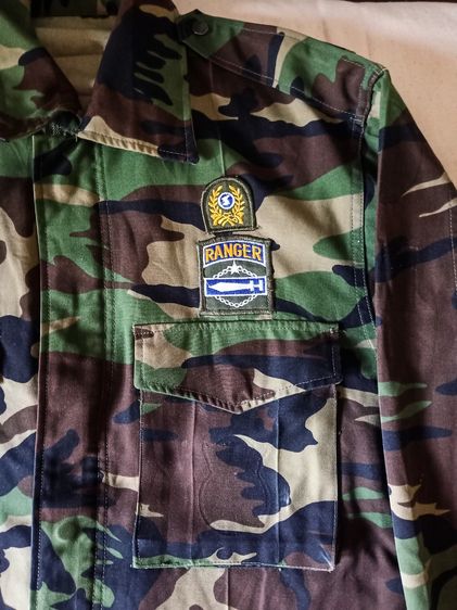 🔥 ปล่อยของสะสม เสื้อแจ็คเก็ตทหารลายพราง งานต่างประเทศ อาร์มหน้าอกเท่ๆ สภาพดีมาก รูปที่ 3