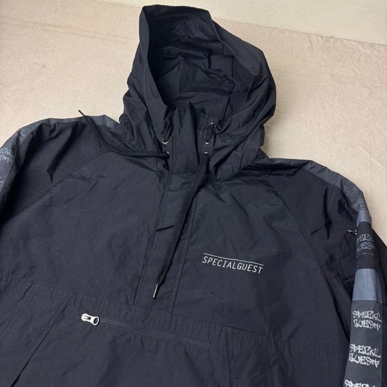 เสื้อคลุมกันหนาว​ Special Guest ใหม่มือหนึ่ง​ Size XL  รูปที่ 7