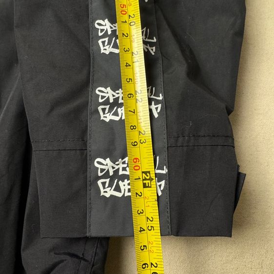 เสื้อคลุมกันหนาว​ Special Guest ใหม่มือหนึ่ง​ Size XL  รูปที่ 11