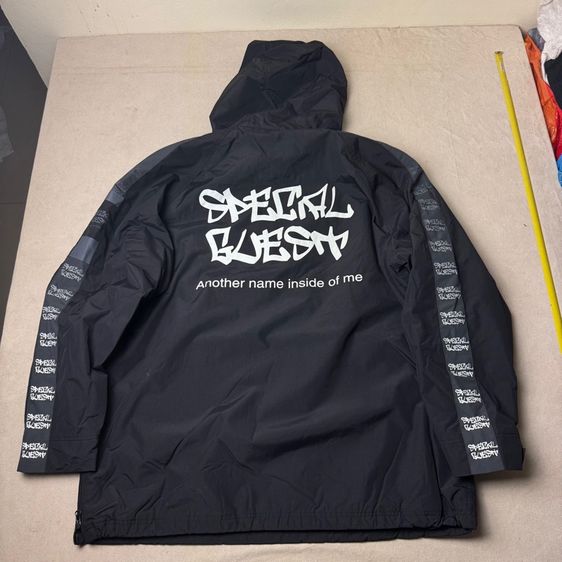 เสื้อคลุมกันหนาว​ Special Guest ใหม่มือหนึ่ง​ Size XL 