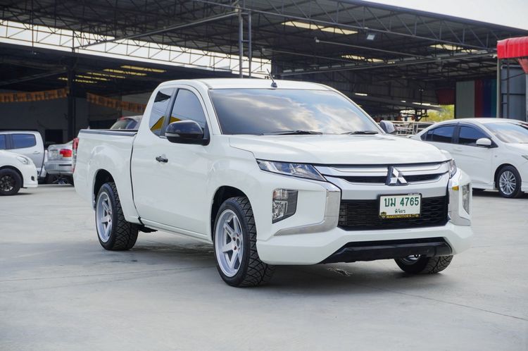 Mitsubishi Triton 2023 2.5 GLX Pickup ดีเซล ไม่ติดแก๊ส เกียร์ธรรมดา ขาว รูปที่ 3