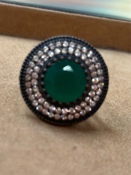 แหวนประดับโมราฝังเพชรโมซาไนต์