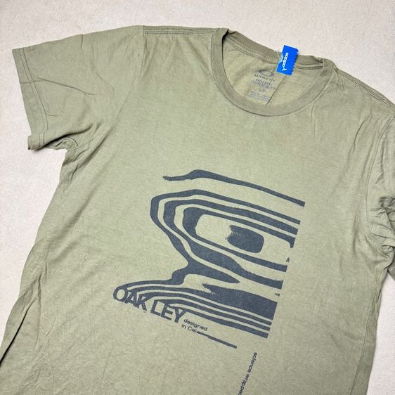 เสื้อยืด Oakley Size S รูปที่ 2