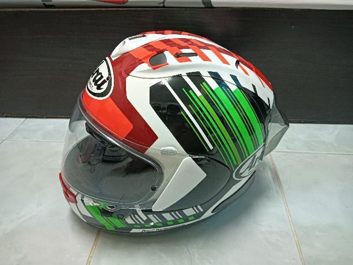 หมวกกันน็อค Arai รุ่น RX7X size M