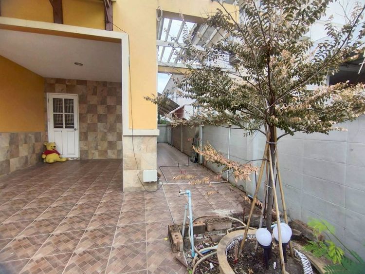 อื่นๆ มีบางส่วน สร้างเสร็จก่อน 2010 ขายถูกสุดๆบ้านแฝดอารมณ์บ้านเดี่ยว ทำเลดีหลังมุมพื้นที่กว้าง หมู่บ้านบุรีรมย์ คลองสี่ ลำลูกกา รูปที่ 4