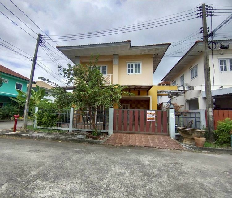 ขายถูกสุดๆบ้านแฝดอารมณ์บ้านเดี่ยว ทำเลดีหลังมุมพื้นที่กว้าง หมู่บ้านบุรีรมย์ คลองสี่ ลำลูกกา