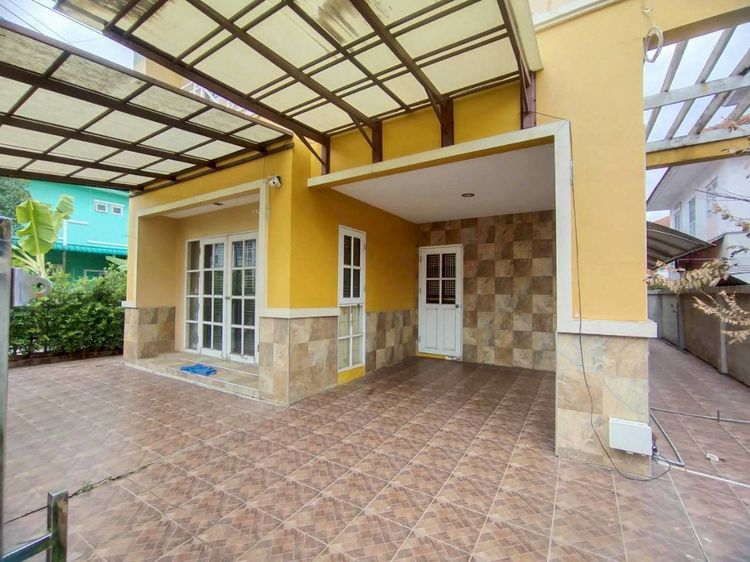 อื่นๆ มีบางส่วน สร้างเสร็จก่อน 2010 ขายถูกสุดๆบ้านแฝดอารมณ์บ้านเดี่ยว ทำเลดีหลังมุมพื้นที่กว้าง หมู่บ้านบุรีรมย์ คลองสี่ ลำลูกกา รูปที่ 2