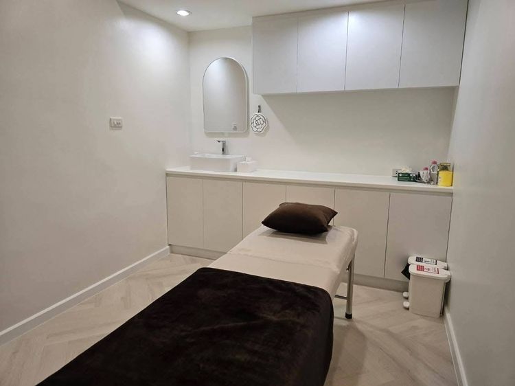 เซ้งคลินิกความงาม ใกล้ MRT ลาดพร้าว เพียง 200 ม. ในโครงการ 15Avenue สภาพใหม่มาก รูปที่ 2