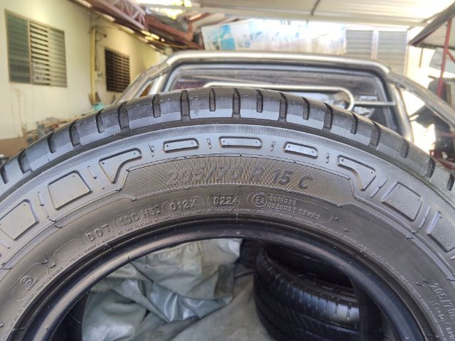 ยางมิชลิน 205-70-15 ปี 24 (2 เส้น) รูปที่ 2