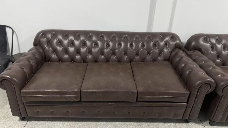 โซฟาหนังสไตล์เชสเตอร์ฟิลด์ 3 ที่นั่ง 200×100×50 ซม. รูปที่ 2
