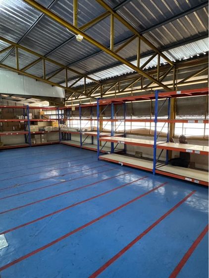 ชั้นวางของ