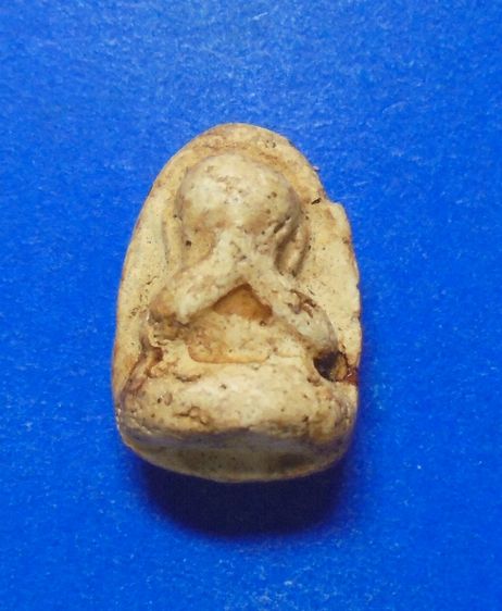 พระปิดตาเนื้อผง ไม่ทราบที่