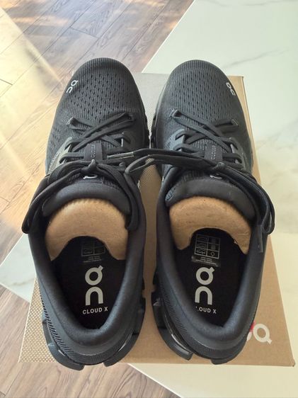 รองเท้า On