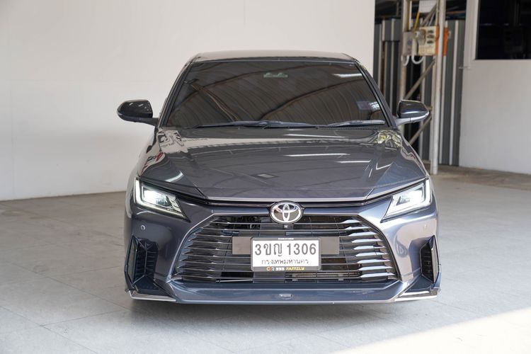 Toyota Yaris ATIV 2022 1.2 Premium Luxury Sedan เบนซิน ไม่ติดแก๊ส เกียร์อัตโนมัติ เทา รูปที่ 3