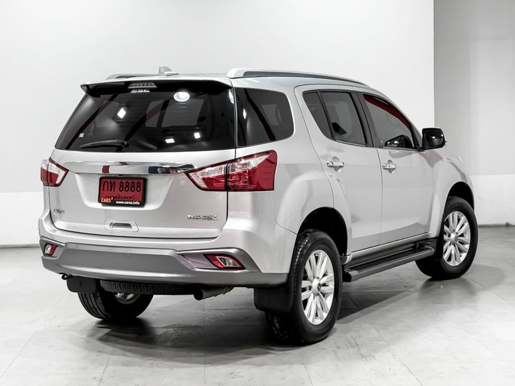 Isuzu MU-X 2018 3.0 Utility-car ดีเซล เกียร์อัตโนมัติ บรอนซ์เงิน รูปที่ 3
