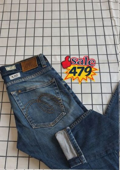 MC Jeans ของแท้
เอว 29 ทรงสวย ผ้ายืด ใส่สบาย
มีขาดเข่าเล็กน้อย แนวๆ รูปที่ 4