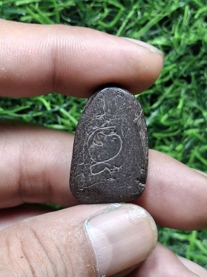 พระเนื้อผงยาเก่าไม่ทราบที่ รูปที่ 2