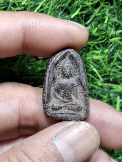 พระเนื้อผงยาเก่าไม่ทราบที่