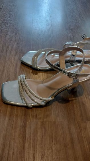 รองเท้า รูปที่ 4