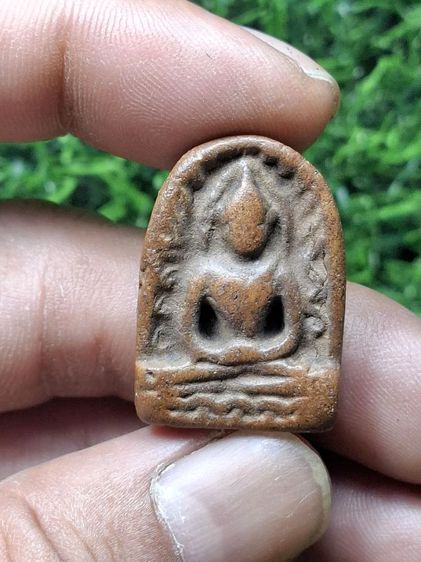 (เนื้อจัด)พระซุ้มกอเนื้อดินเก่า ซอกพระแห้งๆ พระสึกธรรมชาติ ผ่านการสัมผัสใช้ 