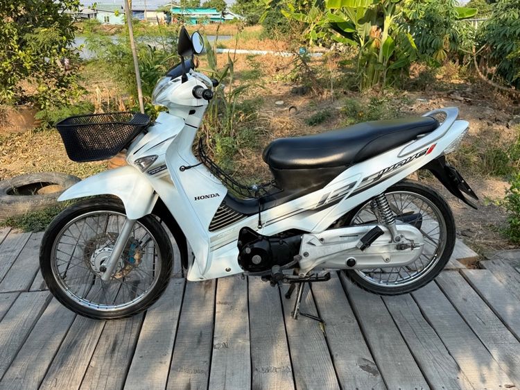 wave125i ไฟเลี้ยวบังลม