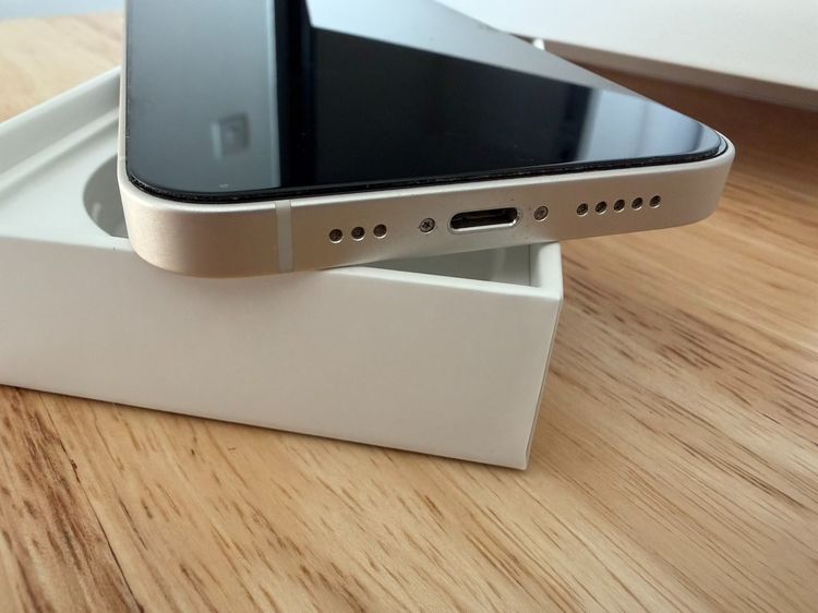 Apple iPhone 14  128GB  สีขาว ของแถมเพียบ รูปที่ 9