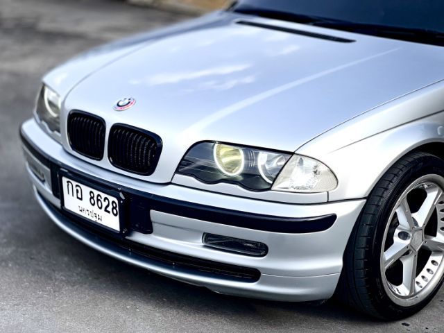 BMW Series 3 2001 318i Sedan เบนซิน ไม่ติดแก๊ส เกียร์อัตโนมัติ เทา